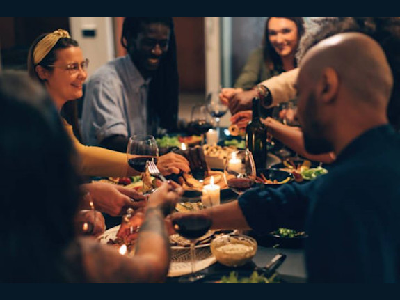 Metro East Steak House - Gaming in Place