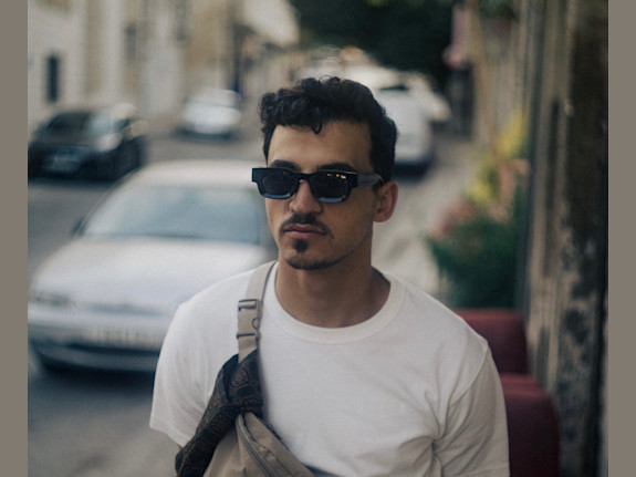 Thriving E-Commerce Brand Offering Stylish Eyewear