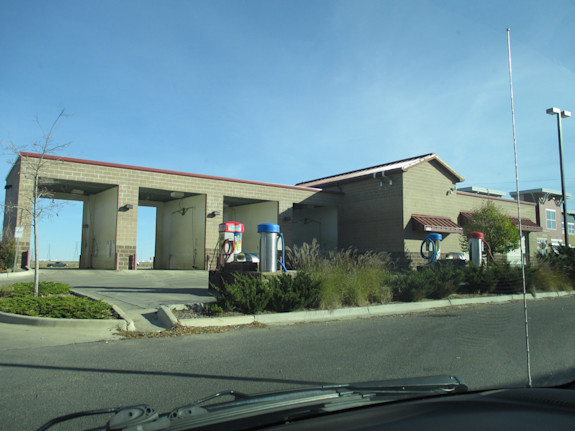 4+2 Car Wash In Reunion Area of Denver