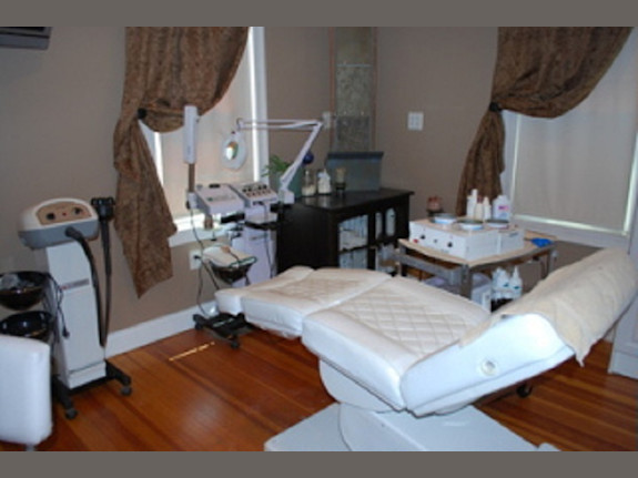 Salon and Spa for Sale in Hartford County, CT