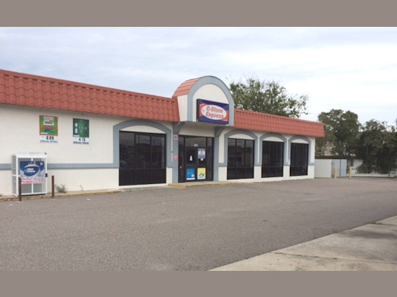 2407 Sq Ft Retail Building in Prime Location