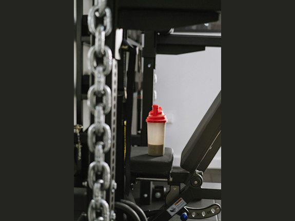 Semi-Absentee Health & Sports Supplement Store