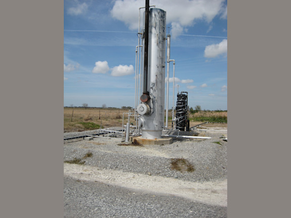 SW LA Oil Well and SWD well 8-10 BOPD