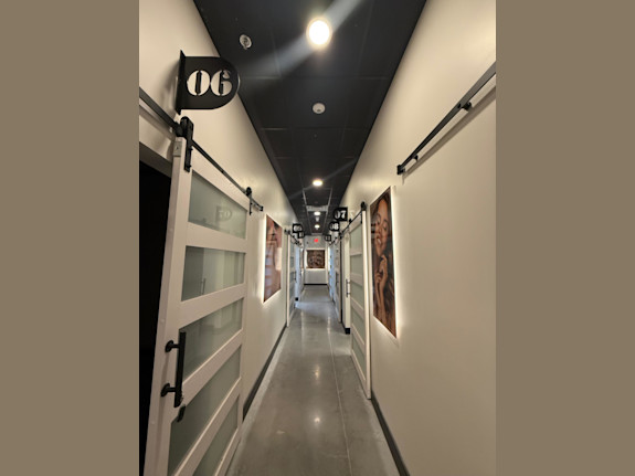 High-End Rental Salon Suites In Busy Orlando Area