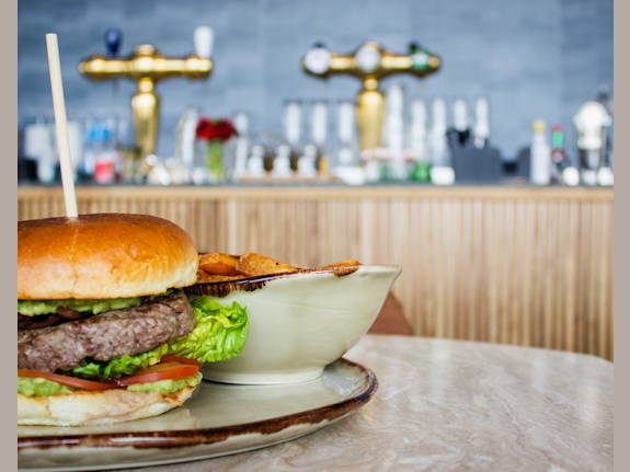 Popular Coastal Pub Restaurant near National Park