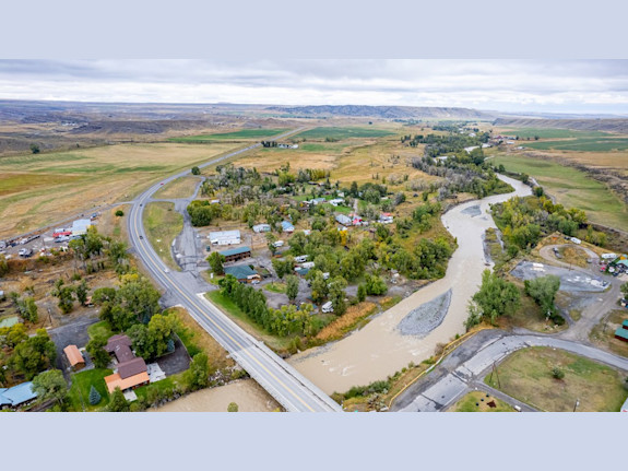 Riverfront Motel & RV Park in Meeteetse, WY