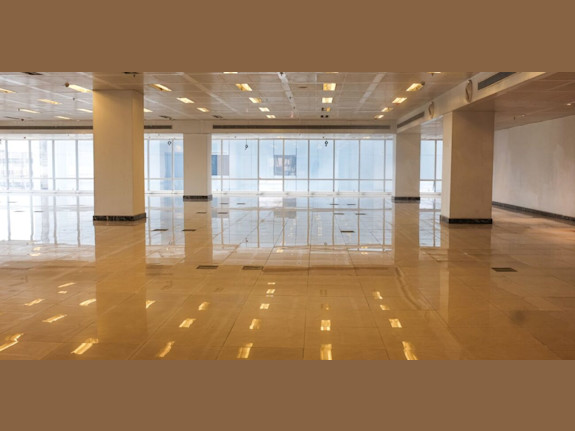 Serviced High-rise Office Spaces