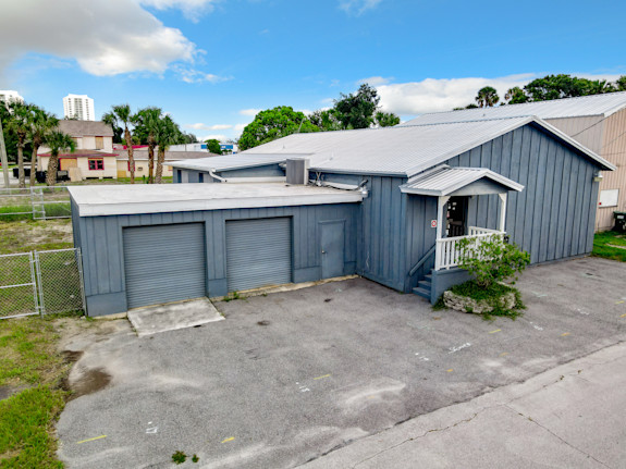 Daytona Beach Office & Warehouse for Lease