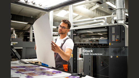 Sign And Print Franchise With Strong Revenue