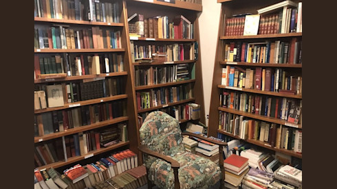 Small Coastal Town's Favorite Antique Bookstore