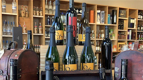 Turn Key High End Absentee Liquor Store in Bergen