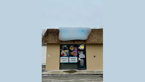 Profitable Smoke Shop for Sale / Prime Location