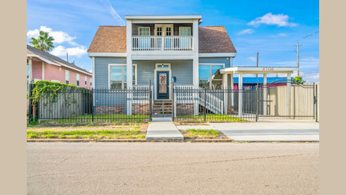 Duplex Investment Opportunity in Galveston
