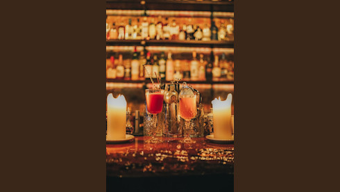 Well-known Restaurant And Cocktail Bar In Toronto