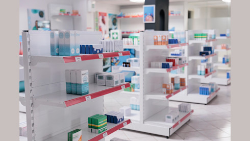 Retail & Compounding Pharmacy. Insurance Contracts