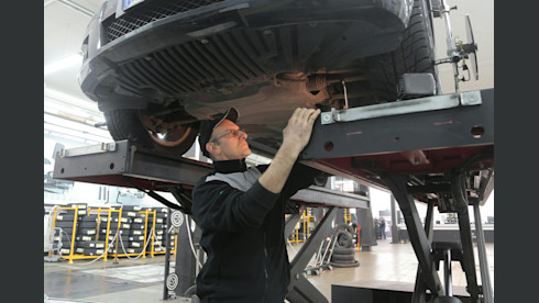 Busy SBA Pre-Qualified Auto Shop – Prime Area