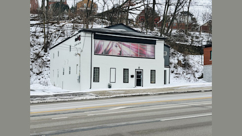 Prime Real Estate - Salon /Spa