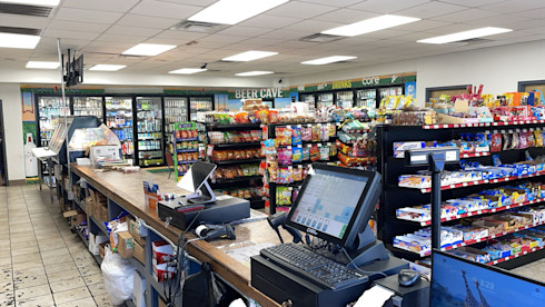 High Volume Gas Station with Property in Indianola