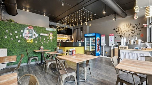 Prime Restaurant Location in the Heart of Evanston