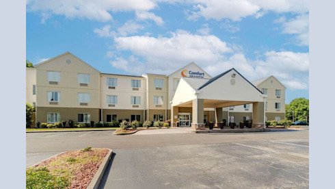 60 Room Comfort Inn & Suites in Kentucky