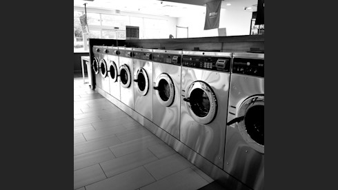 Full-Service Laundry Mat