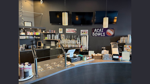 Ice Cream & Frozen Yogurt Shop for Sale