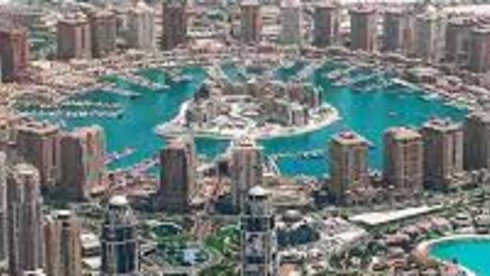 Luxury Tower in The Pearl - Doha - Qatar