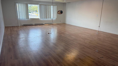 Office $577/Month* In Busy Shopping Center Of Mtl