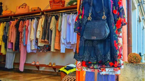 Clothing Boutique located near beach town