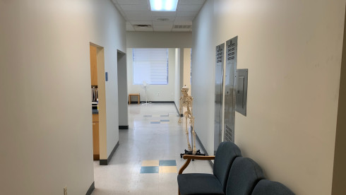Turnkey Medical Facility. Major Travel Corridor.