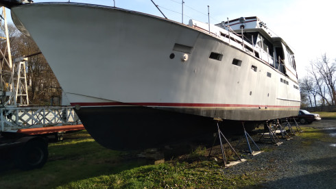 Large Yatch   /Passenger /Charter /or Live Aboard