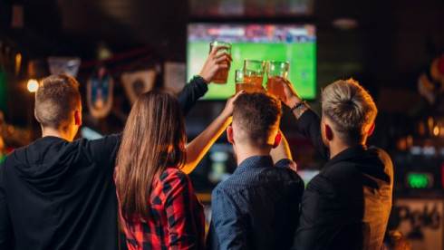 $900K+ Profitable Bar/Restaurant