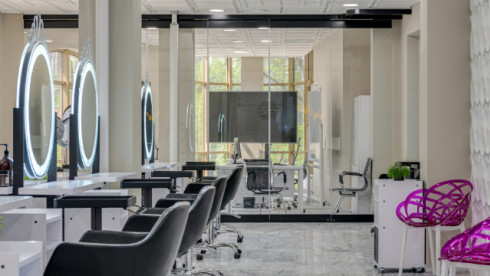 Great Deal/Bustling Astoria Hair Salon For Sale