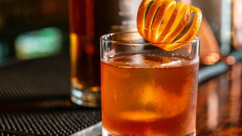 Own a Profitable Bar & Restaurant Downtown