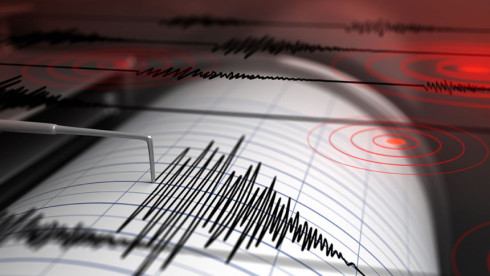 Early Earthquake Warning in Mexico and California