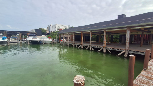 Waterfront Restaurant Space – Cancún Hotel Zone