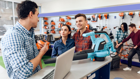 Small-Town Success: Profitable Hardware Store with Deep Community Roots