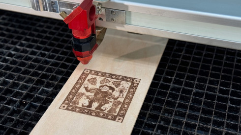 Niche and Profitable Woodworking Manufacturer