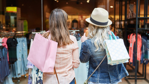 Women's Clothing High Traffic Tourist Area