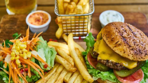 Highly Profitable Franchise Restaurant with Liquor