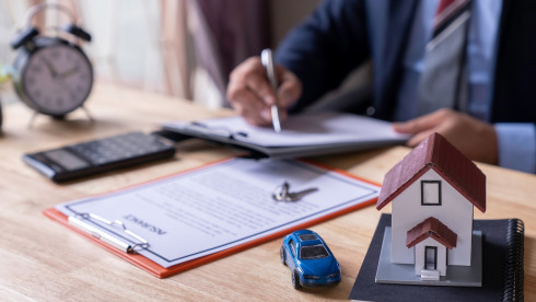 Insurance Franchise Specializing in Auto