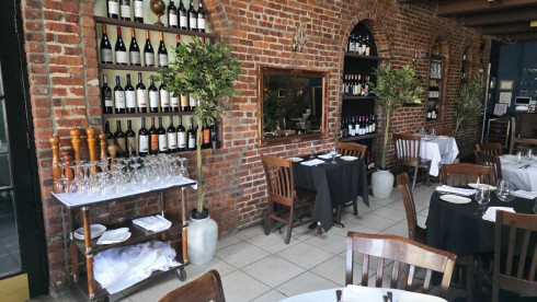 Beautiful White Cloth Italian Restaurant