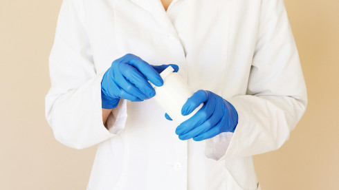Retail & Compounding Pharmacy. Insurance Contracts