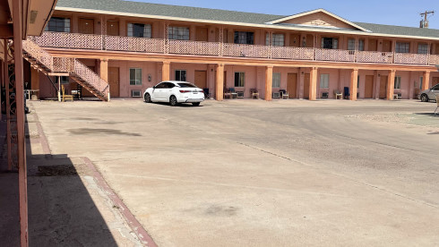 Independent Motel with Property in Holbrook, AZ