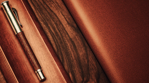 Identification Products and Services Provider