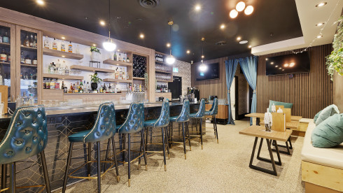 Turnkey Cocktail Lounge and Kitchen - Vancouver