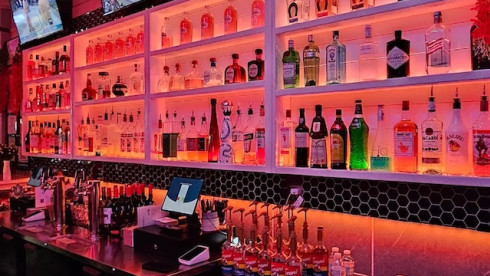 Upscale Waterfront Lounge - Westchester County, NY