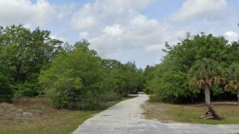 Nice Lot in Waterfront Community in Punta Gorda Fl