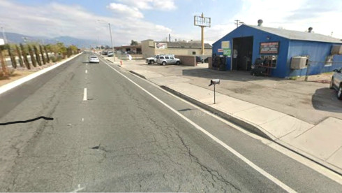 Turn Key Tire shop location on a Commercial Street