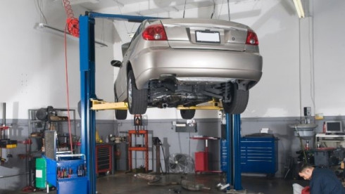 28-Year-Old Auto Repair & Lube Business with RE